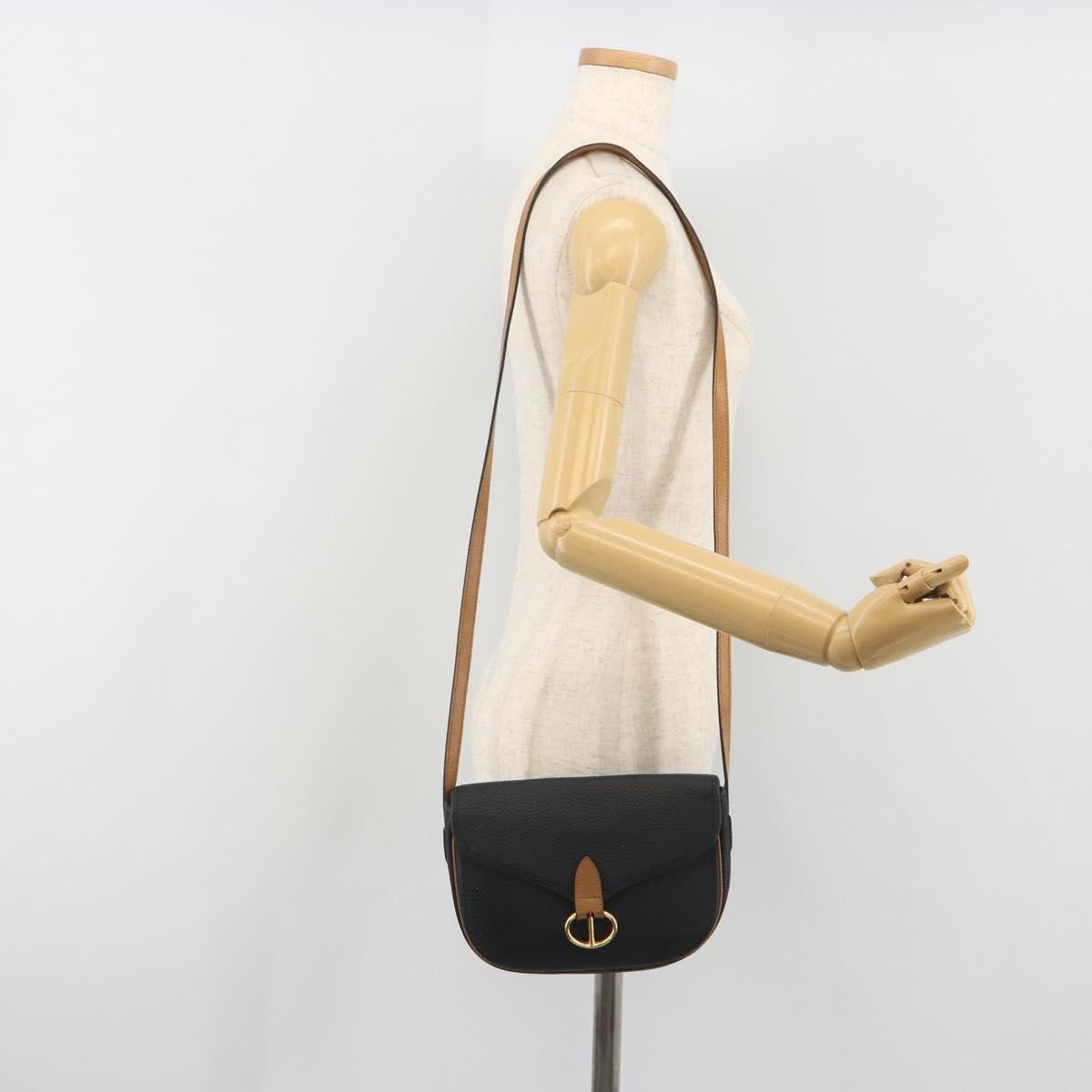 Christian Dior Vintage Cd Flap Leather Black Leather Shoulder Bag Bag (Pre-Owned)