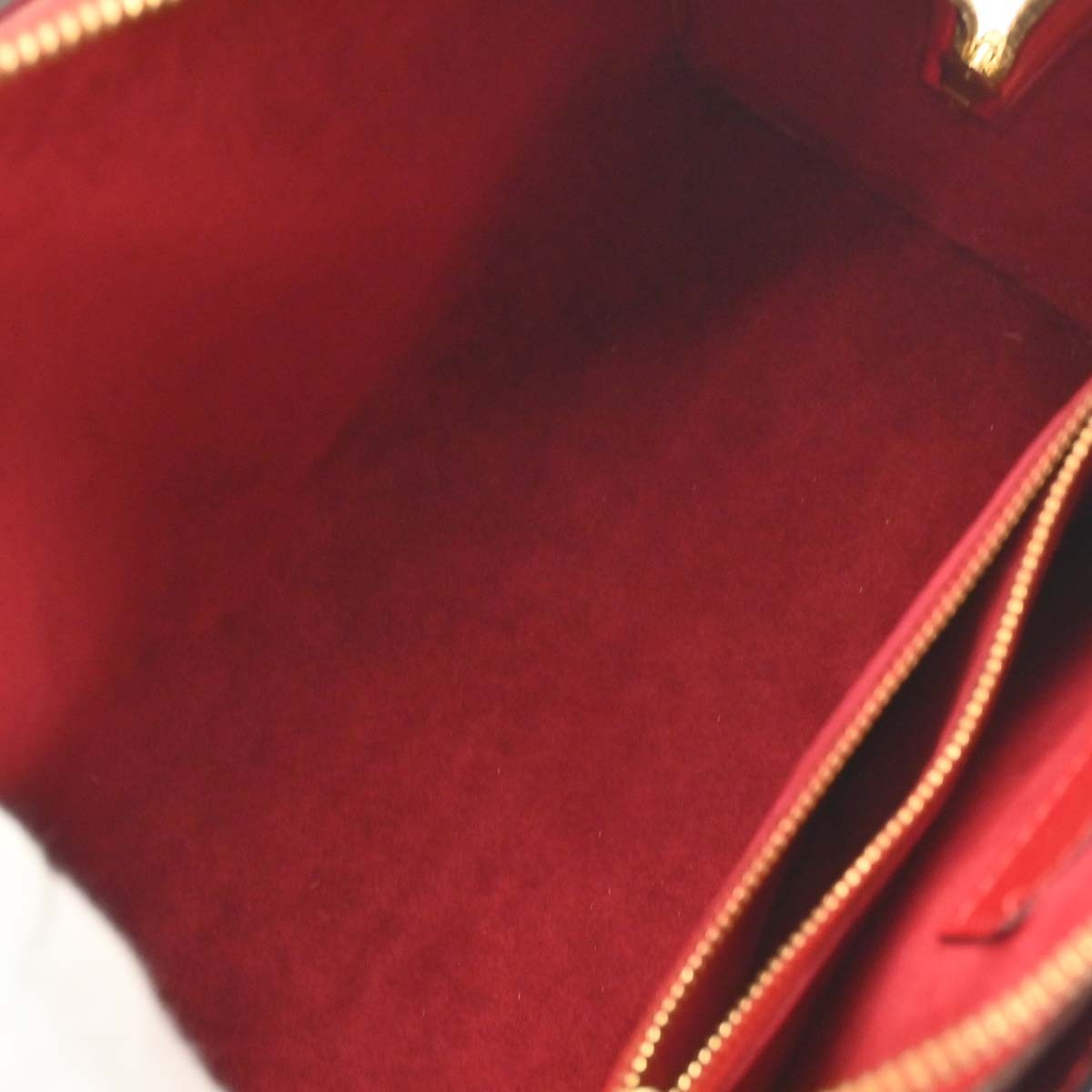Louis Vuitton Pont Neuf Epi Red Leather Handbag (Pre-Owned)