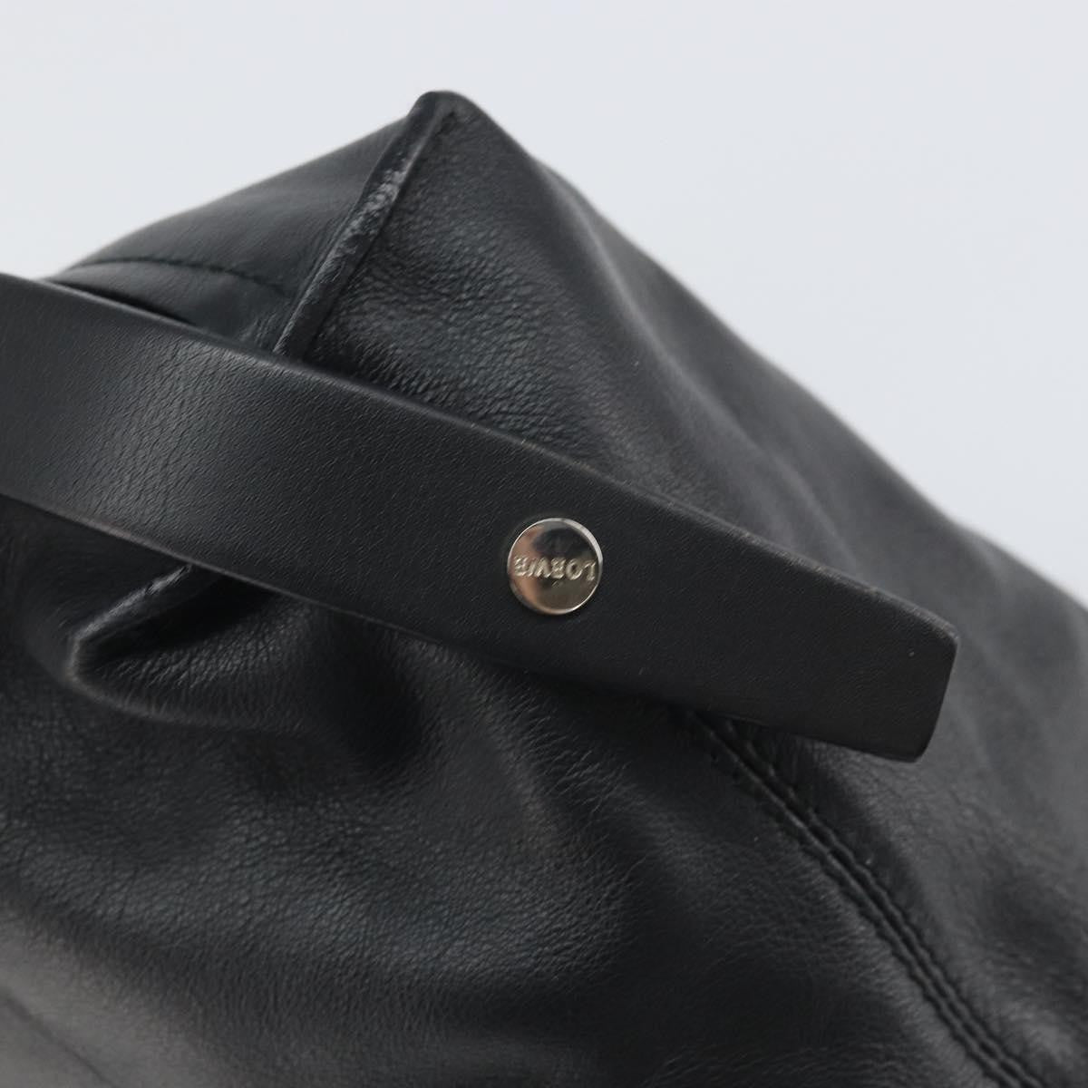 Loewe Vintage Leather Black Leather Handbag (Pre-Owned)