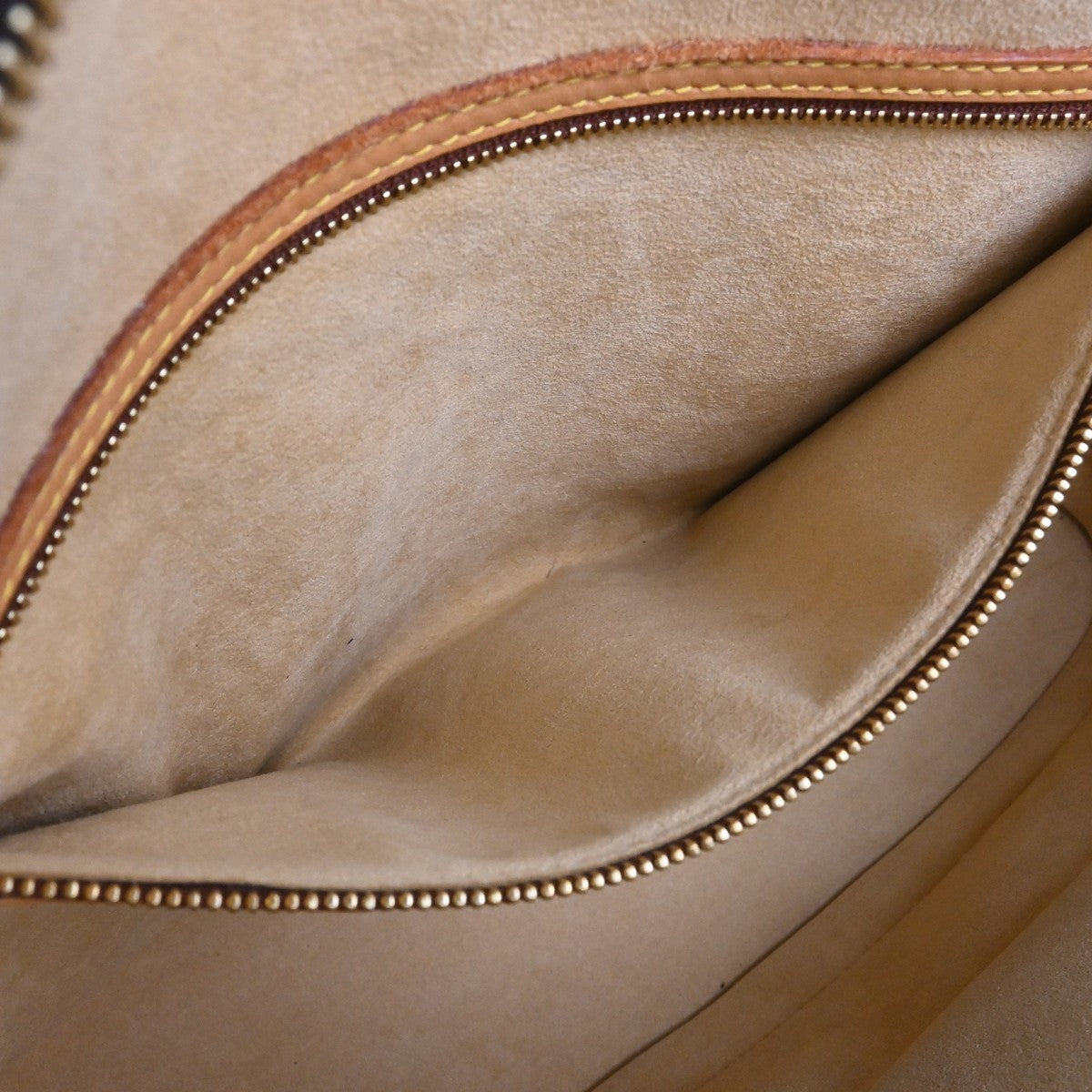 Louis Vuitton Babylone Monogram Canvas Brown Canvas Handbag (Pre-Owned)