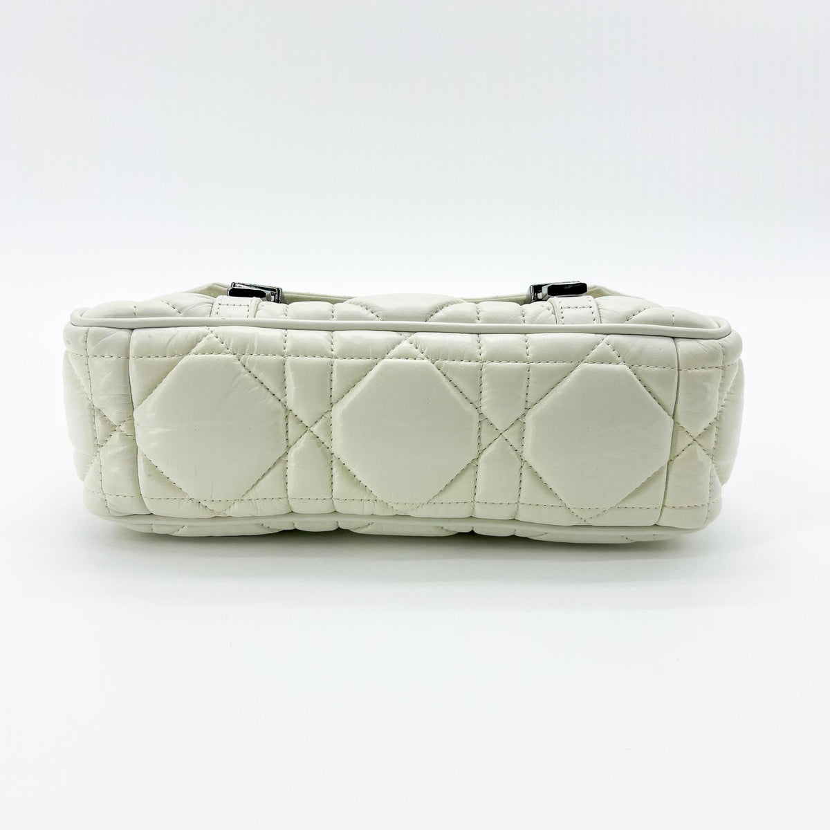 Christian Dior Diorcamp Messenger Padded Macrocannage Quilt Calfskin White Leather Shoulder Bag Bag (Pre-Owned)