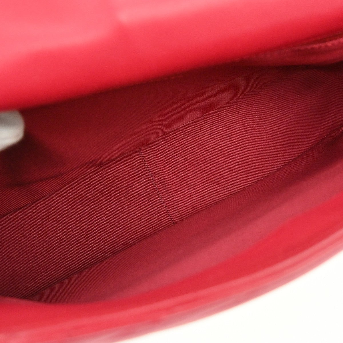 Chanel Surpique Chevron Cc Flap Quilted Lambskin Red Leather Shoulder Bag Bag (Pre-Owned)