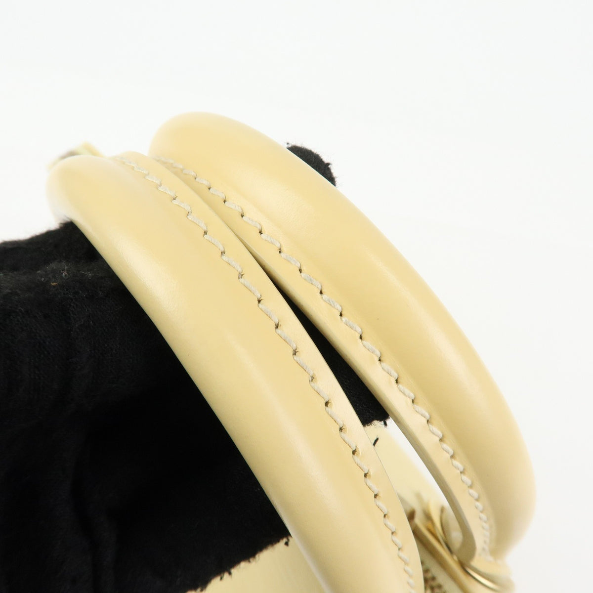 Louis Vuitton Alma Epi Leather Yellow Leather Handbag (Pre-Owned)