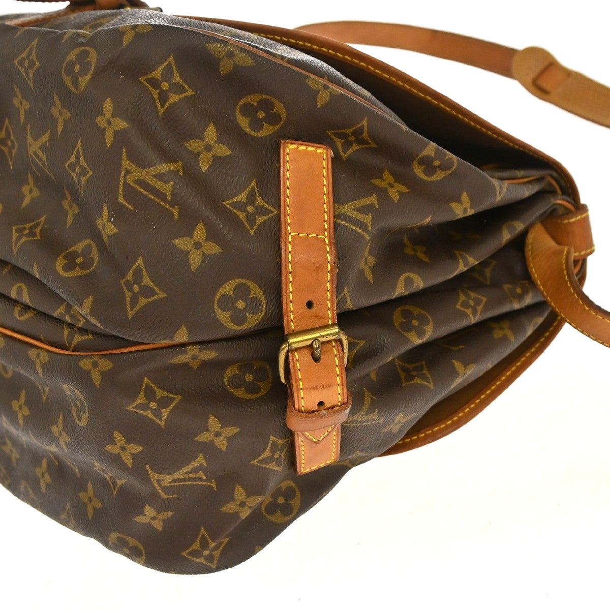 Louis Vuitton Saumur Monogram Brown Canvas Shoulder Bag Bag (Pre-Owned)