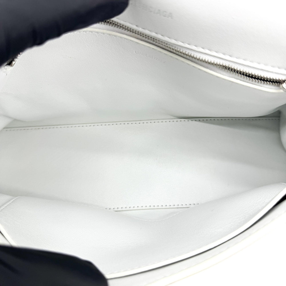 Balenciaga Downtown S Chain-Handle Leather White Leather Shoulder Bag Bag (Pre-Owned)