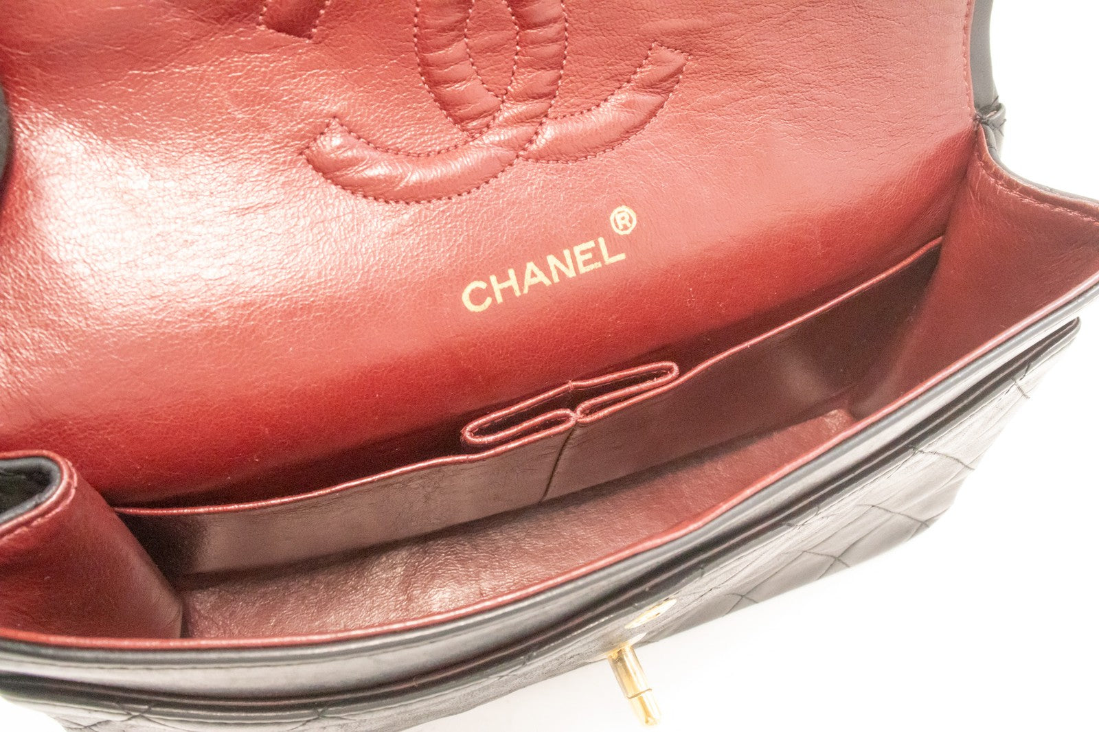 Chanel Classic Flap Lambskin Black Leather Crossbody Bag Bag (Pre-Owned)