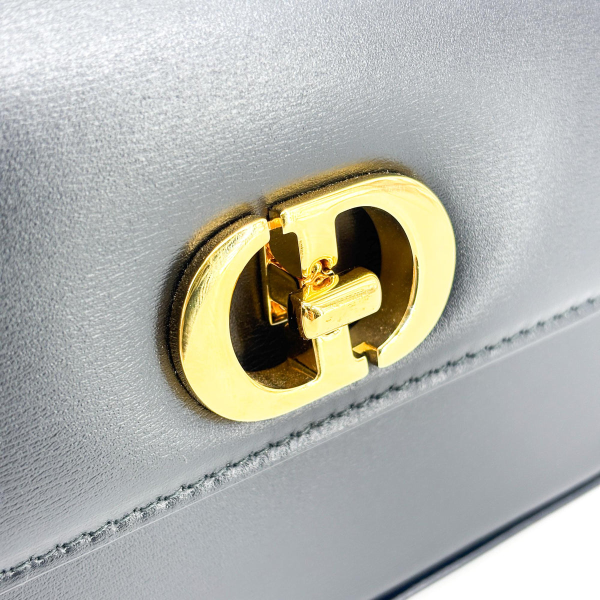 Christian Dior 30 Montaigne Avenue Leather Black Leather Handbag (Pre-Owned)