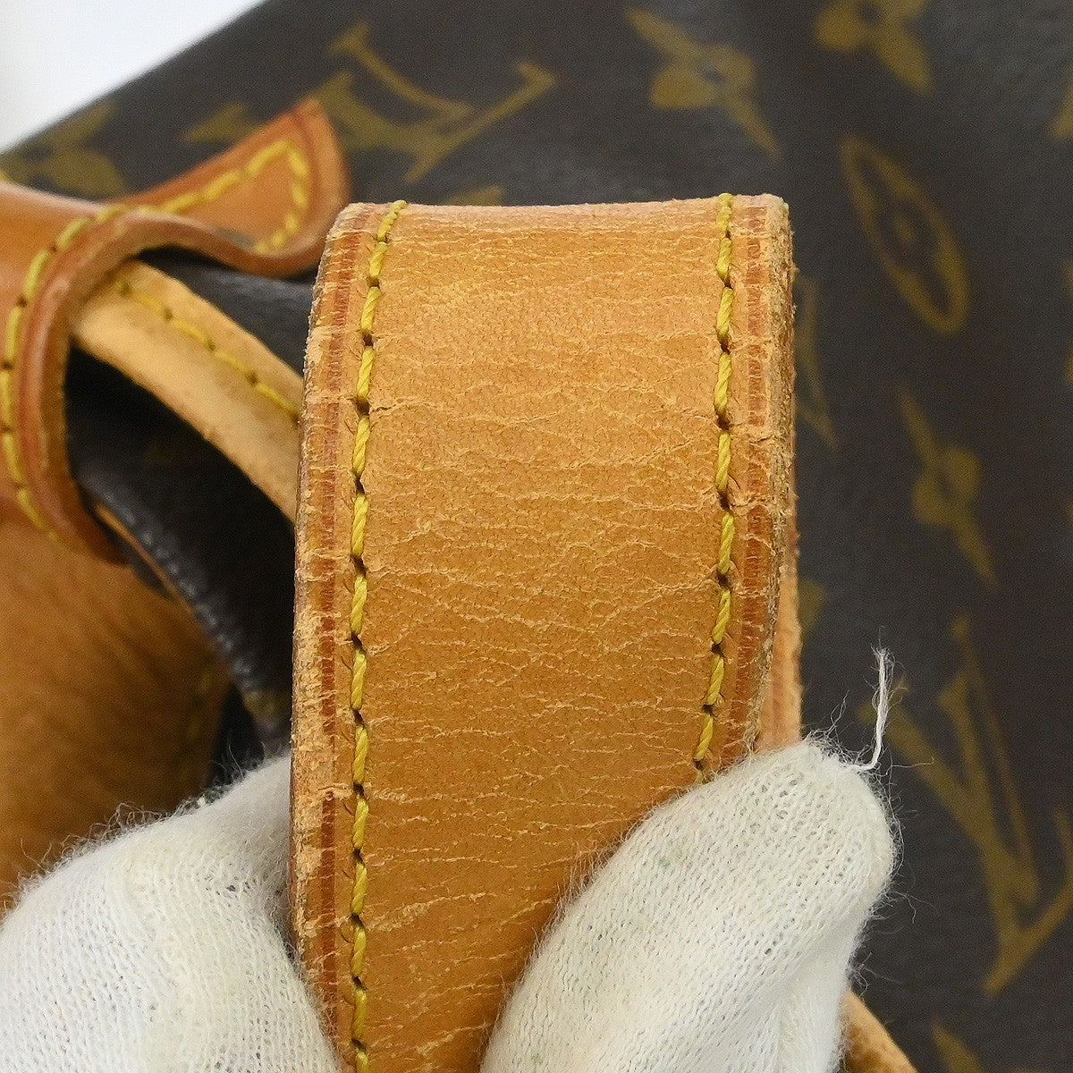 Louis Vuitton Saumur Monogram Canvas Brown Canvas Shoulder Bag Bag (Pre-Owned)