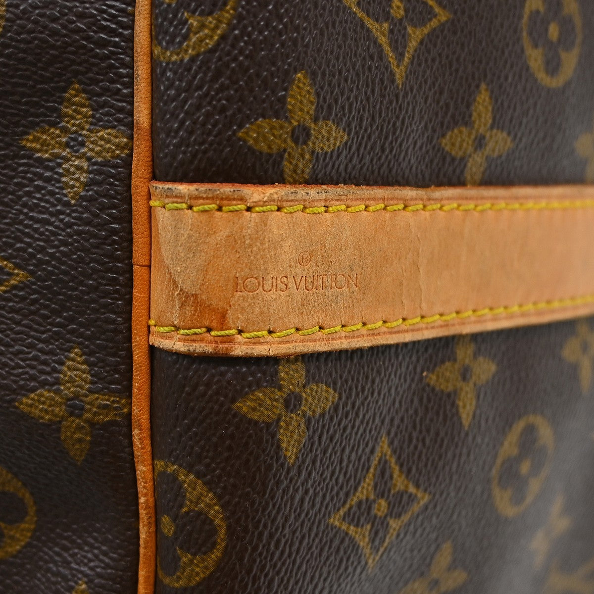 Louis Vuitton Keepall Bandoulière Monogram Brown Canvas Travel Bag Bag (Pre-Owned)