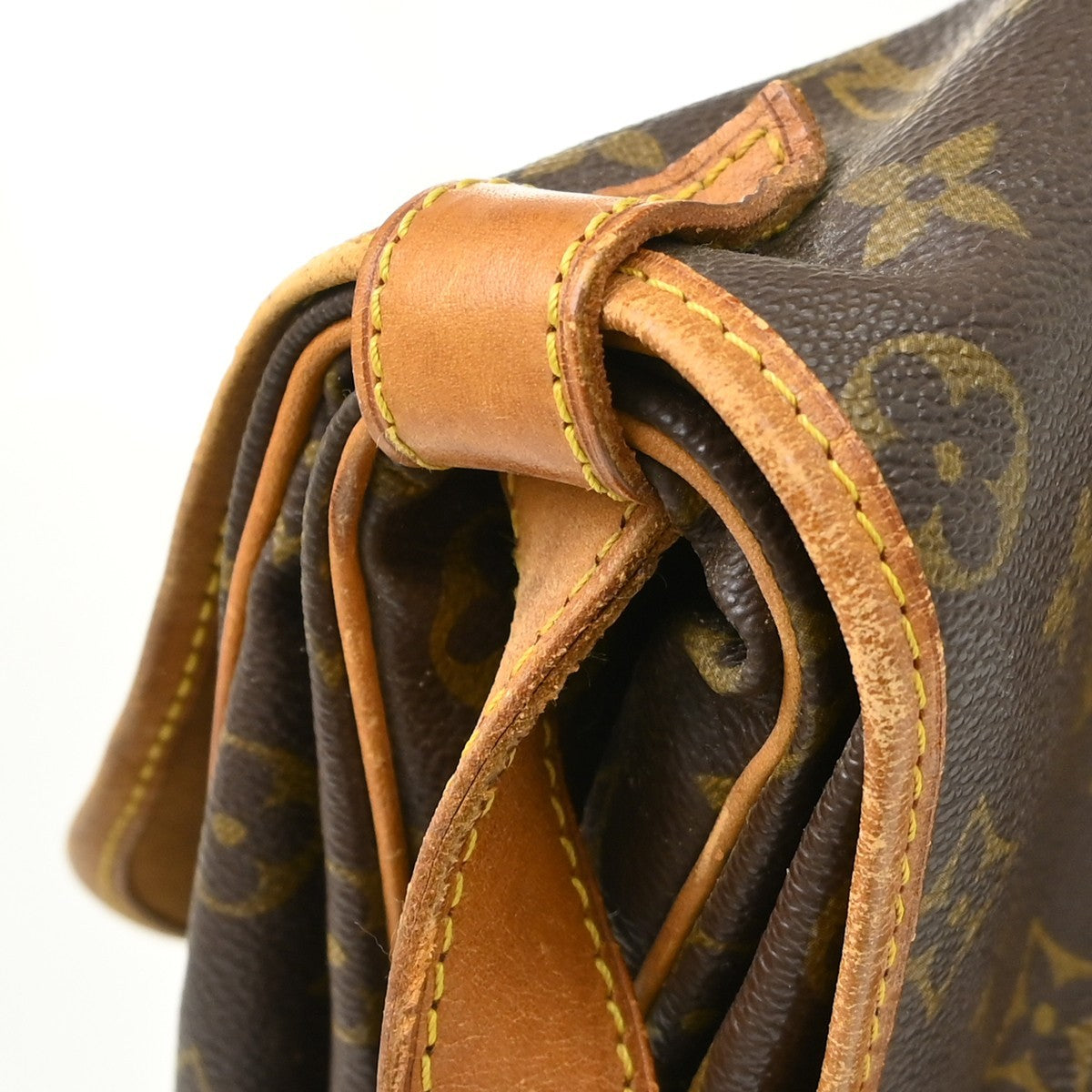 Louis Vuitton Saumur Monogram Canvas Brown Canvas Shoulder Bag Bag (Pre-Owned)