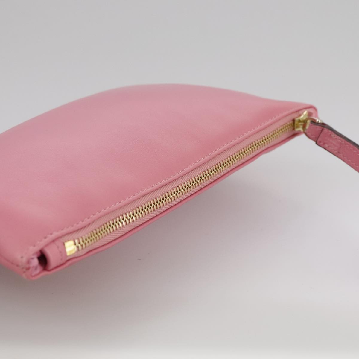 Valentino Garavani Pochette Leather Pink Leather Clutche & Pouche Bag (Pre-Owned)
