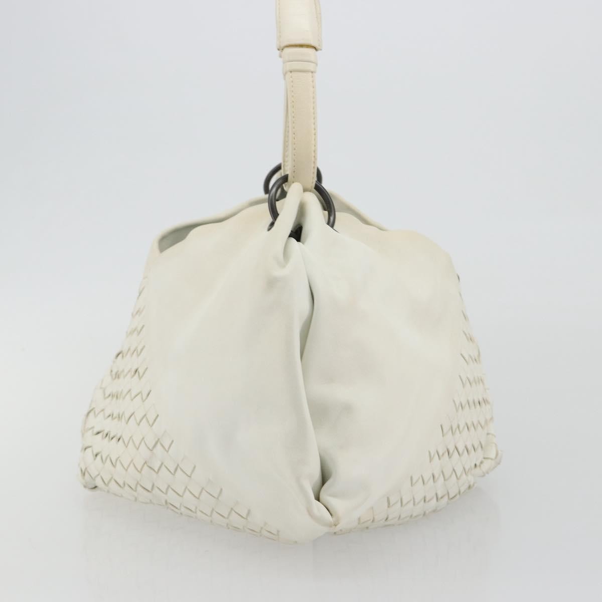 Bottega Veneta Intrecciato Shoulder Leather White Leather Shoulder Bag Bag (Pre-Owned)