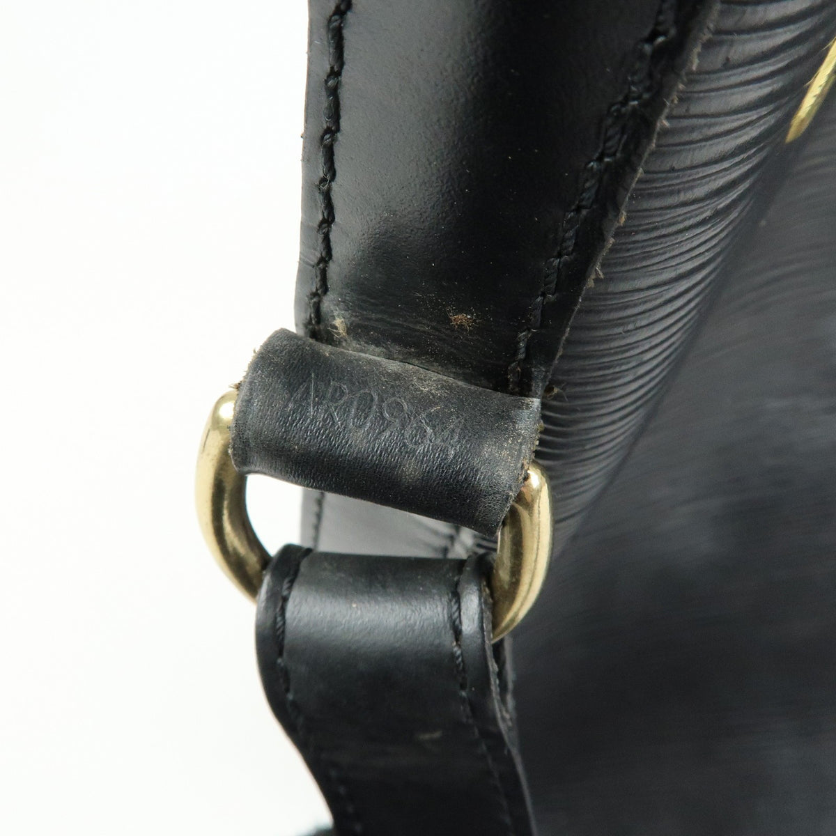 Louis Vuitton Petit Noe Epi Leather Black Leather Handbag (Pre-Owned)