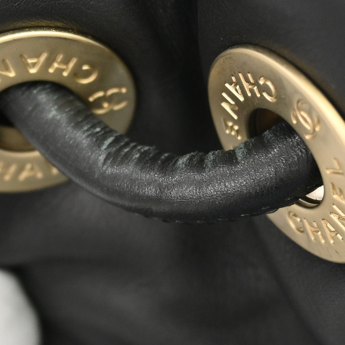 Chanel Camellia Lambskin Black Leather Tote Bag Bag (Pre-Owned)
