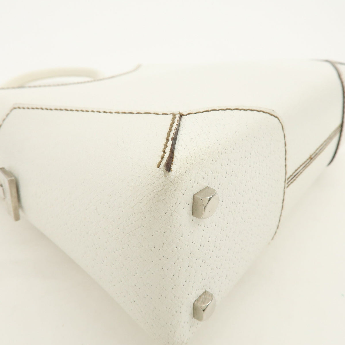 Salvatore Ferragamo Shoulder Bag Leather White Leather Shoulder Bag Bag (Pre-Owned)