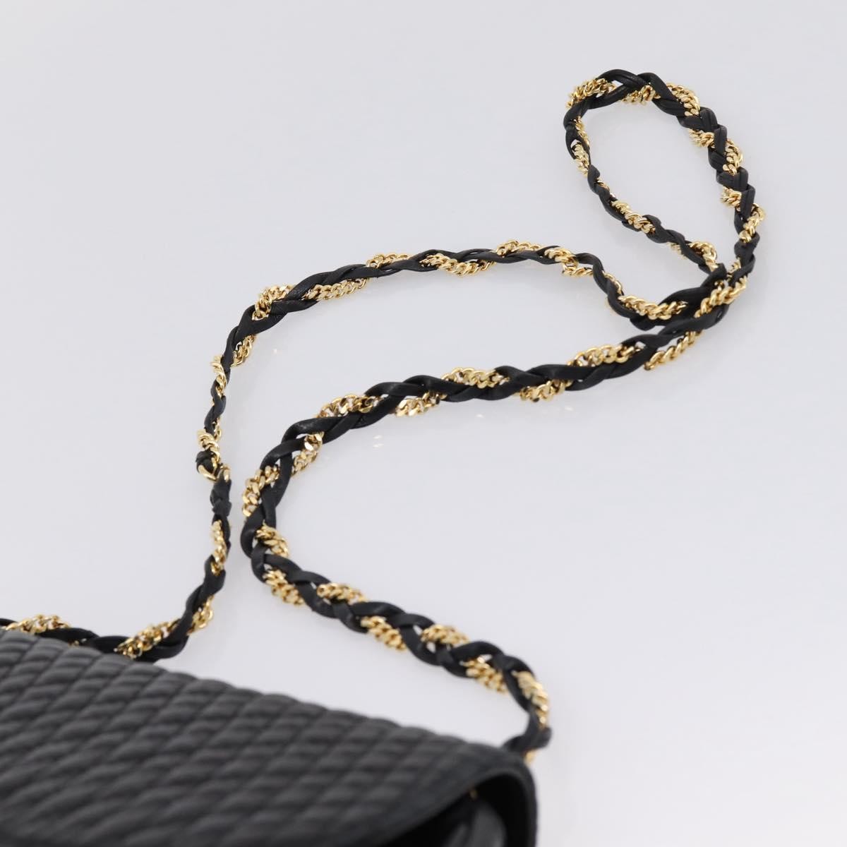 Bally Vintage Chain Quilted Leather Black Leather Shoulder Bag Bag (Pre-Owned)