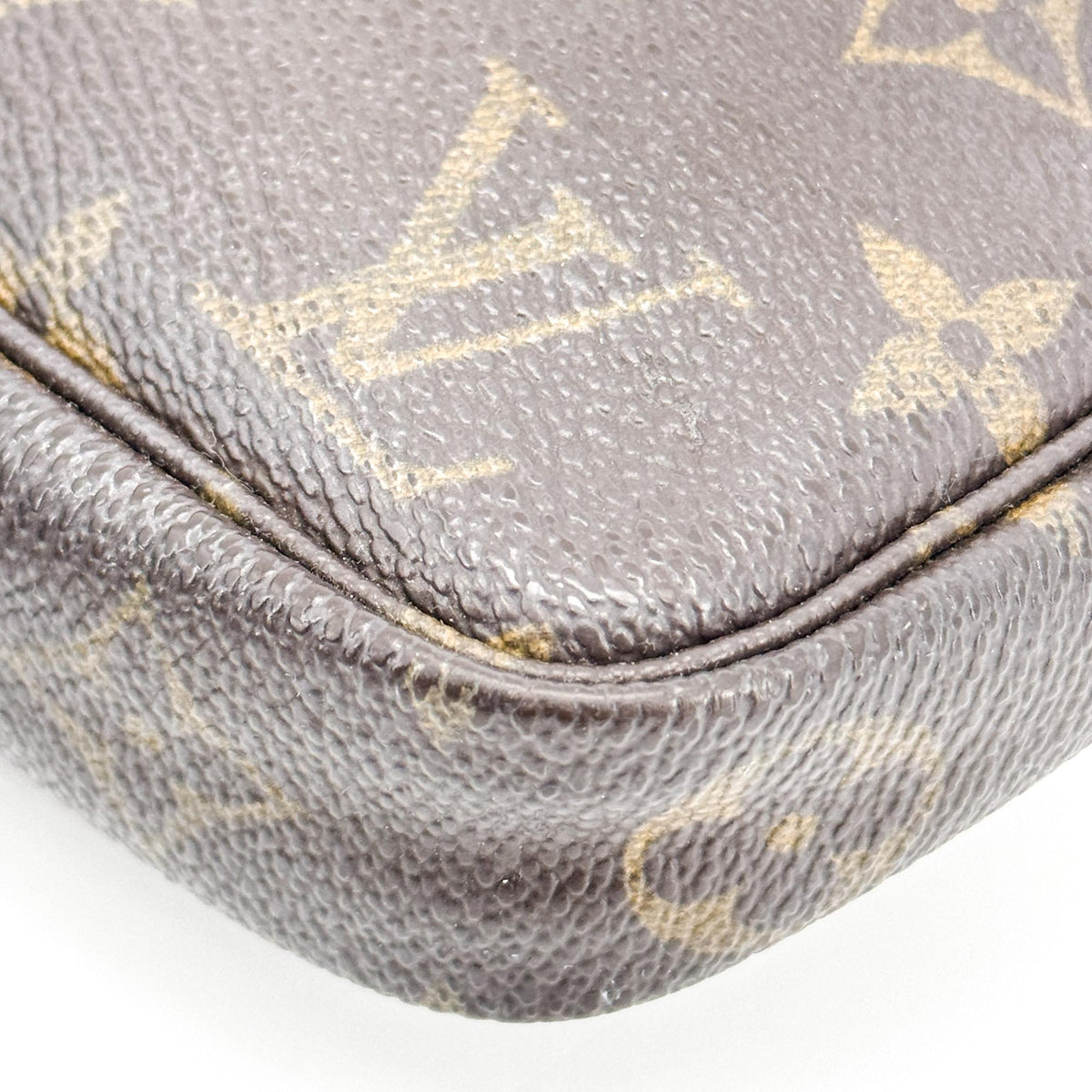 Louis Vuitton Louis Vuitton Monogramme Pochette Monogramme Canvas Brown Canvas Clutche & Pouche Bag (Pre-Owned)