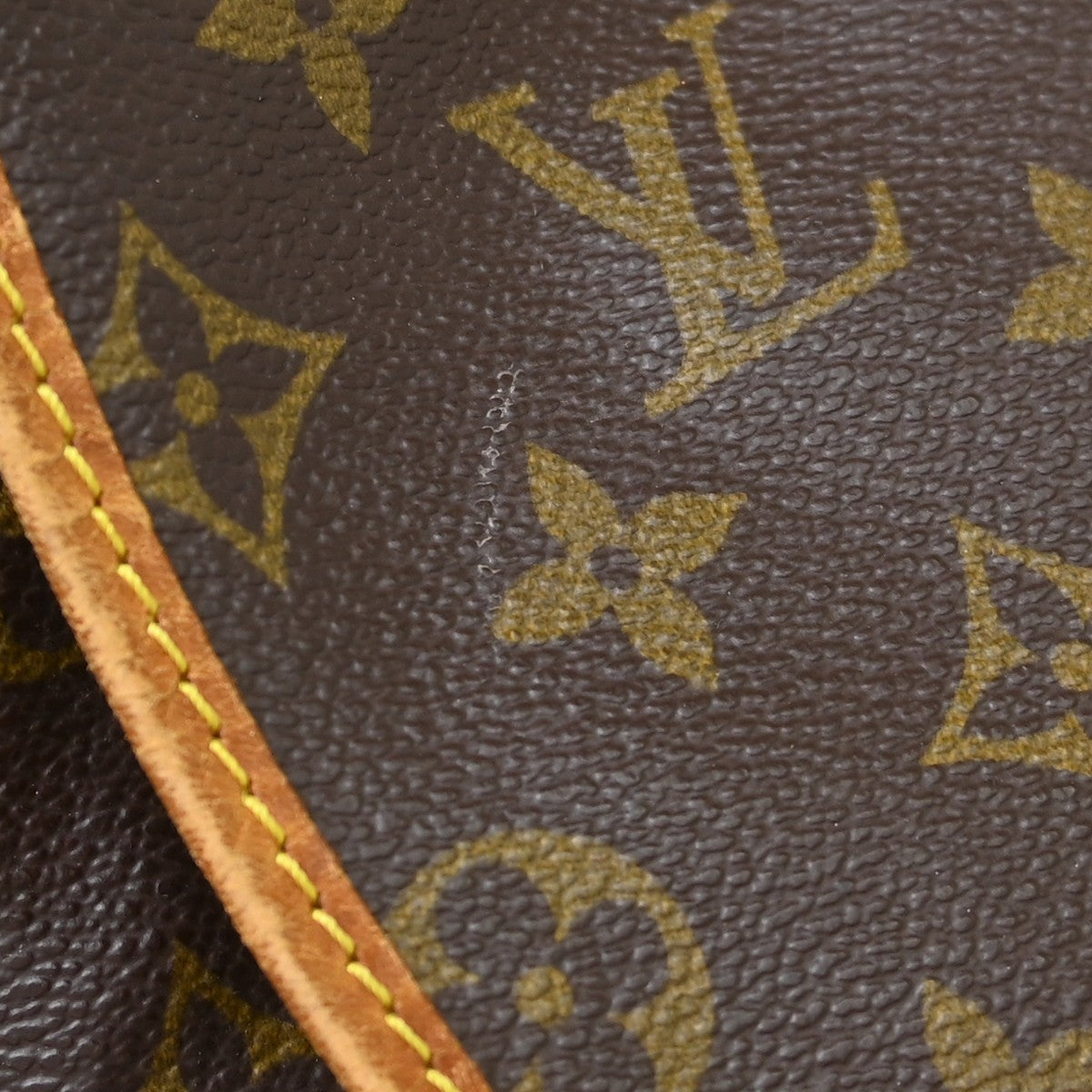 Louis Vuitton Saumur Monogram Canvas Brown Canvas Shoulder Bag Bag (Pre-Owned)