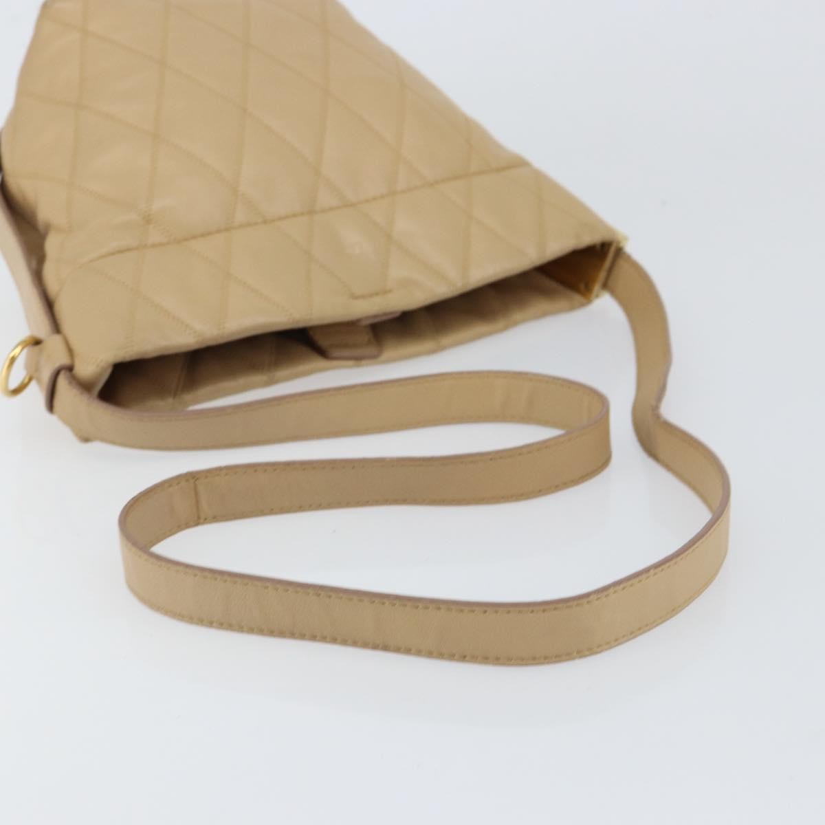 Givenchy Gv Bucket Quilted Leather Beige Leather Shoulder Bag Bag (Pre-Owned)
