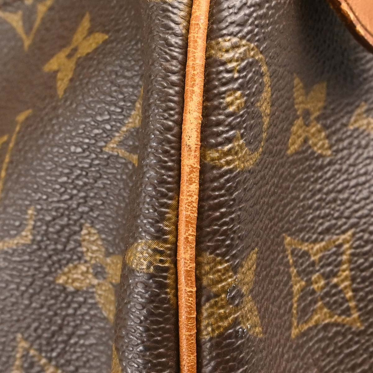 Louis Vuitton Keepall Monogram Canvas Brown Canvas Travel Bag Bag (Pre-Owned)