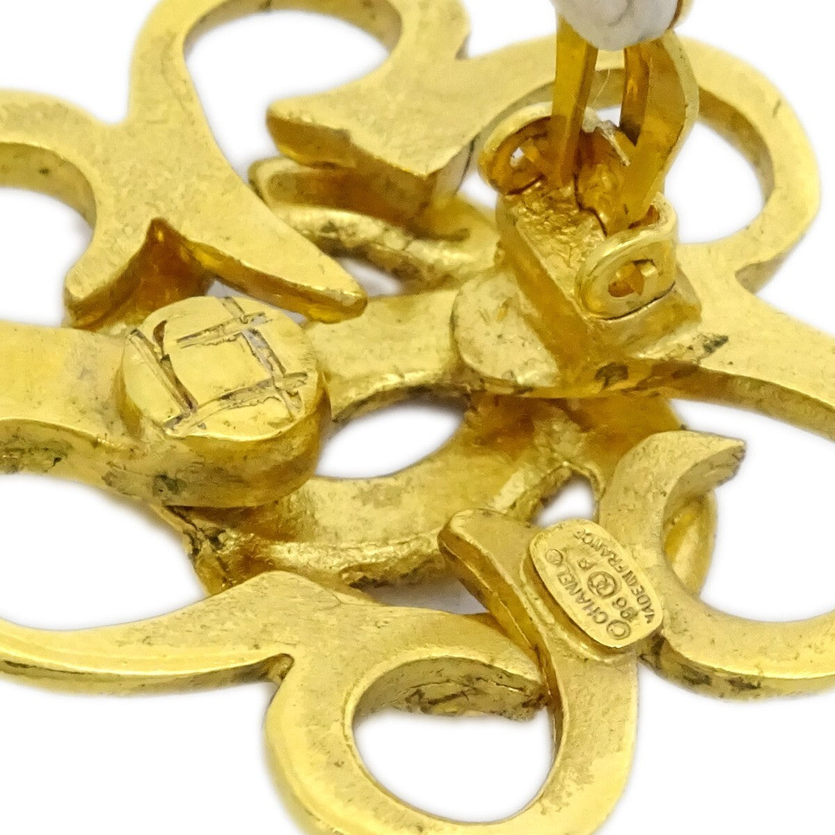 Chanel Vintage Cc Flower Clip-On Metal Gold Gold_Plated Earrings Jewelry (Pre-Owned)