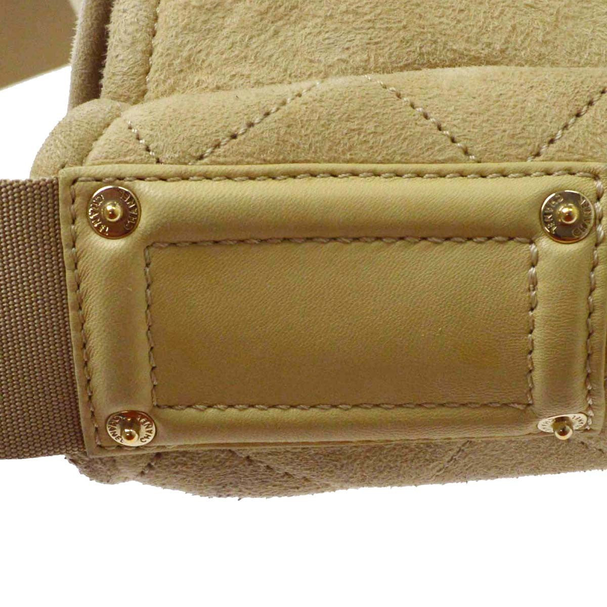 Chanel Cc Messenger Suede Beige Suede Shoulder Bag Bag (Pre-Owned)