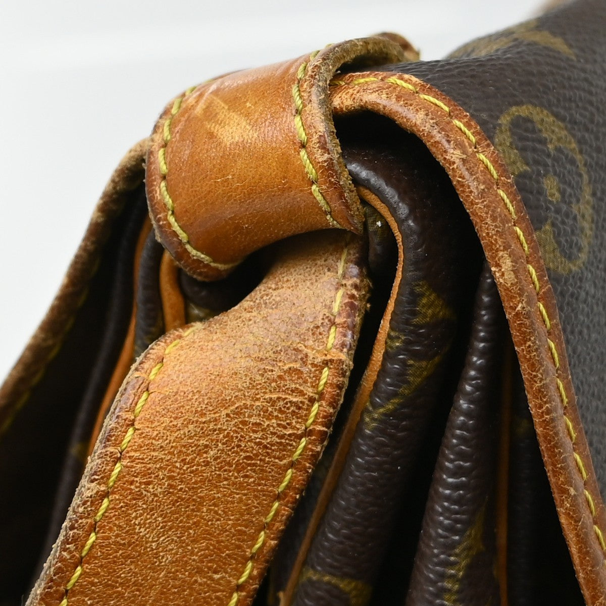 Louis Vuitton Saumur Monogram Canvas Brown Canvas Shoulder Bag Bag (Pre-Owned)