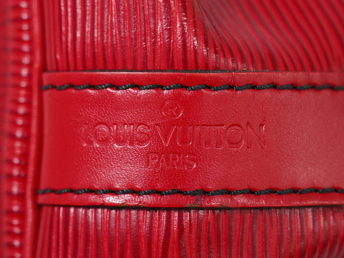 Louis Vuitton Petit Noe Epi Leather Red Leather Handbag (Pre-Owned)