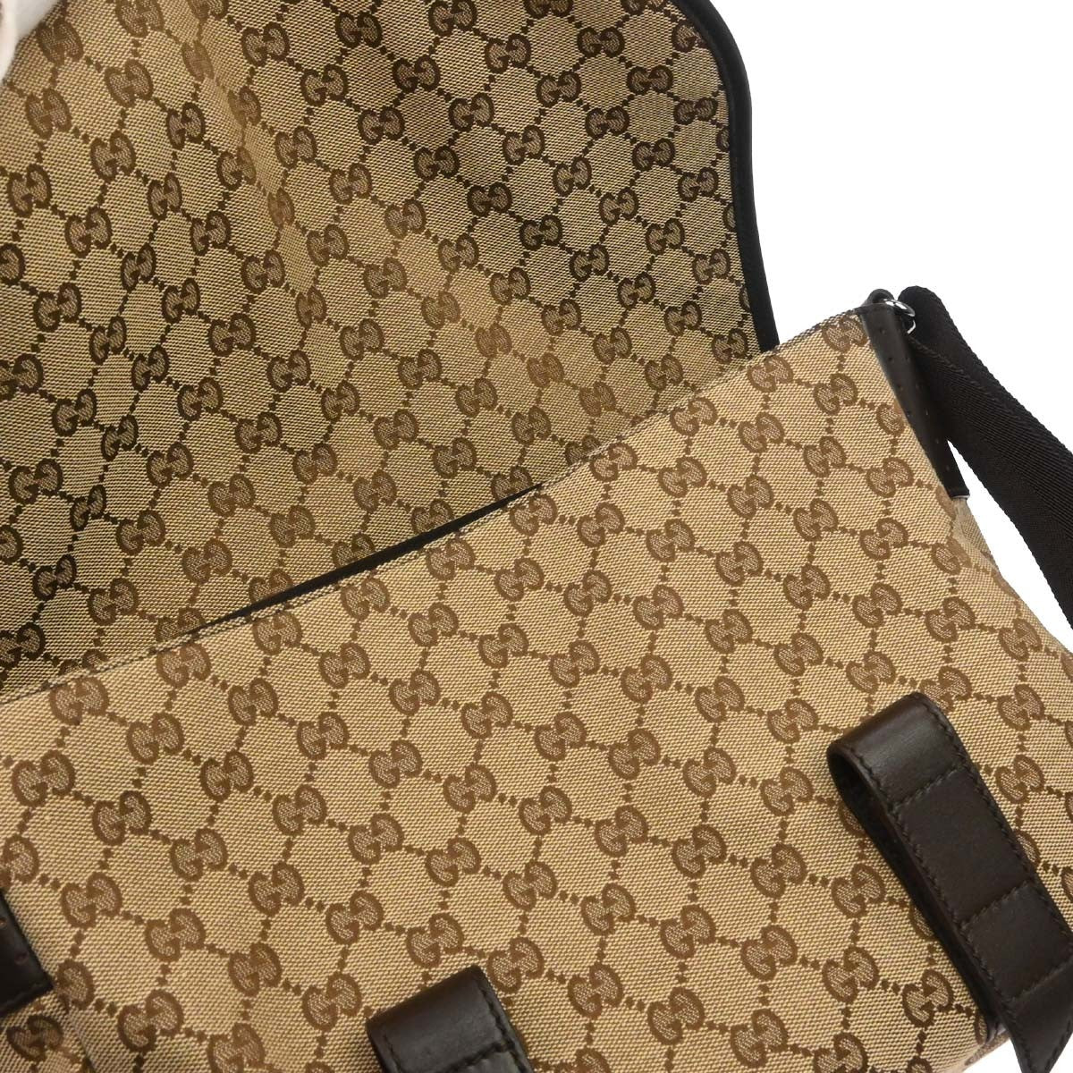 Gucci Buckle Messenger Gg Canvas Beige Canvas Handbag (Pre-Owned)