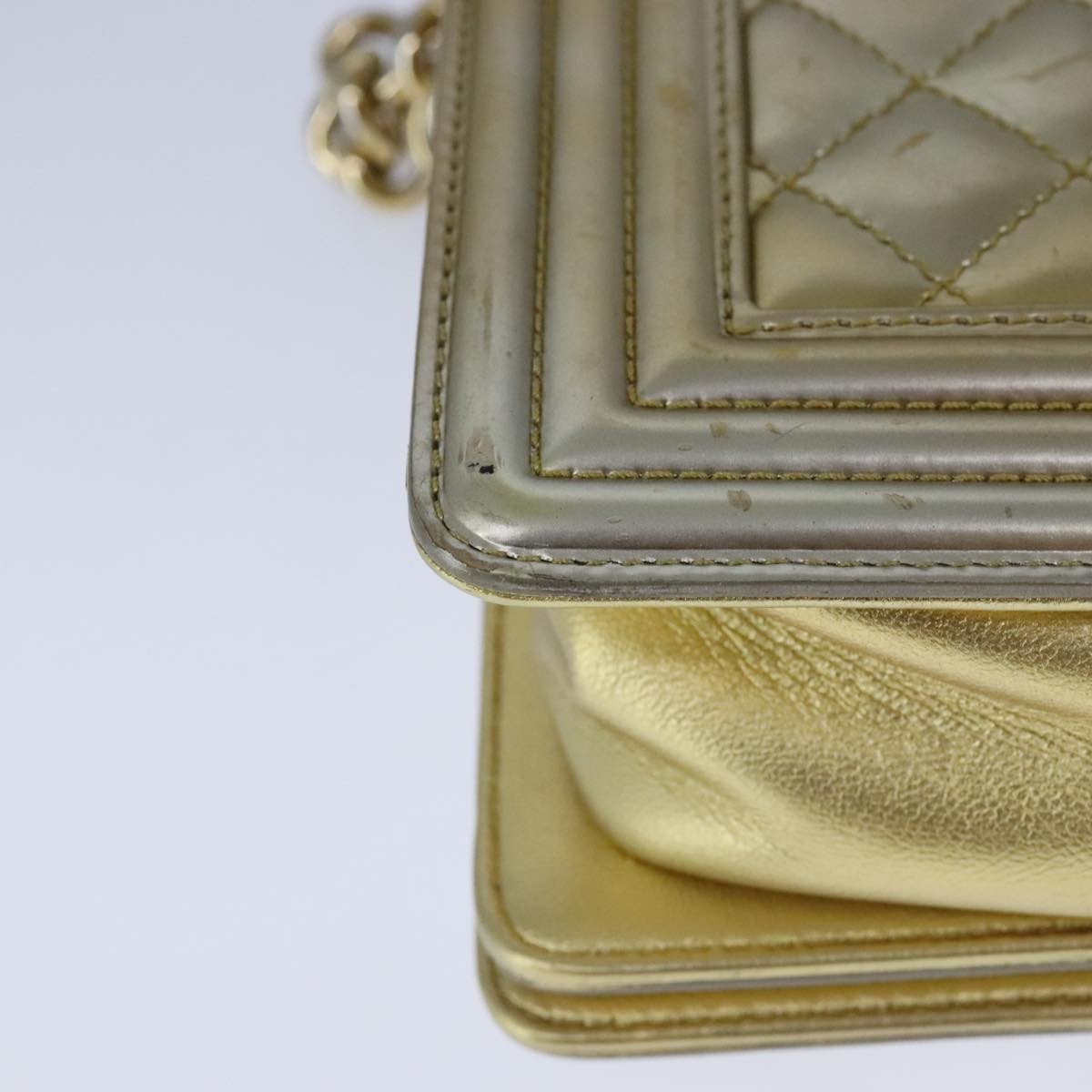 Chanel Boy Flap Quilted Patent Gold Patent_Leather Shoulder Bag Bag (Pre-Owned)