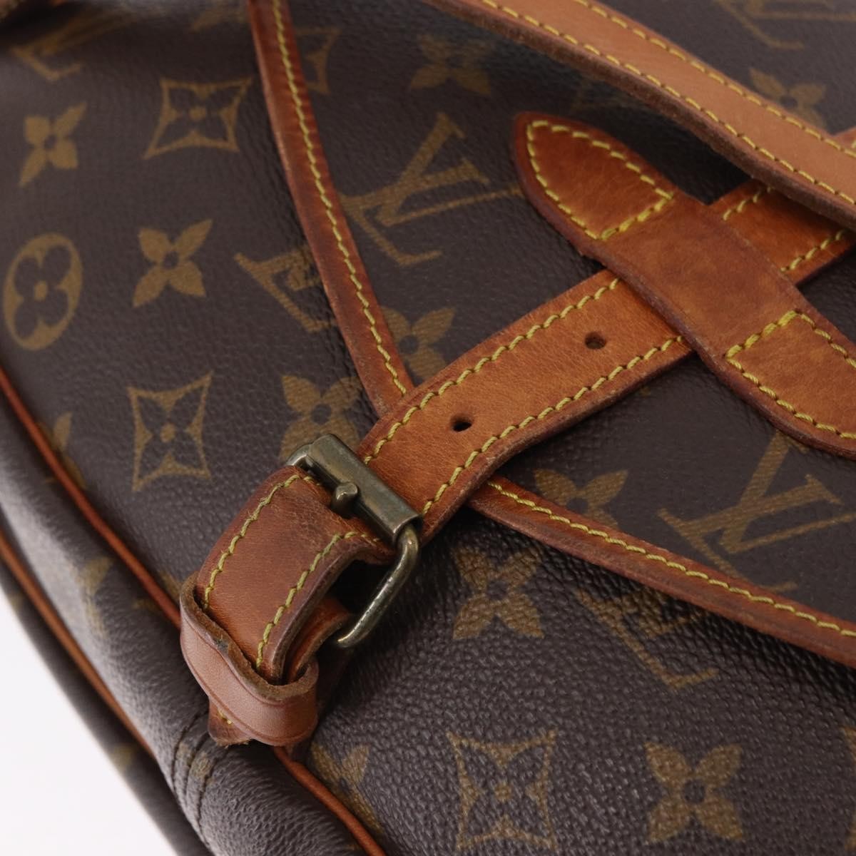 Louis Vuitton Saumur Monogram Brown Canvas Shoulder Bag Bag (Pre-Owned)
