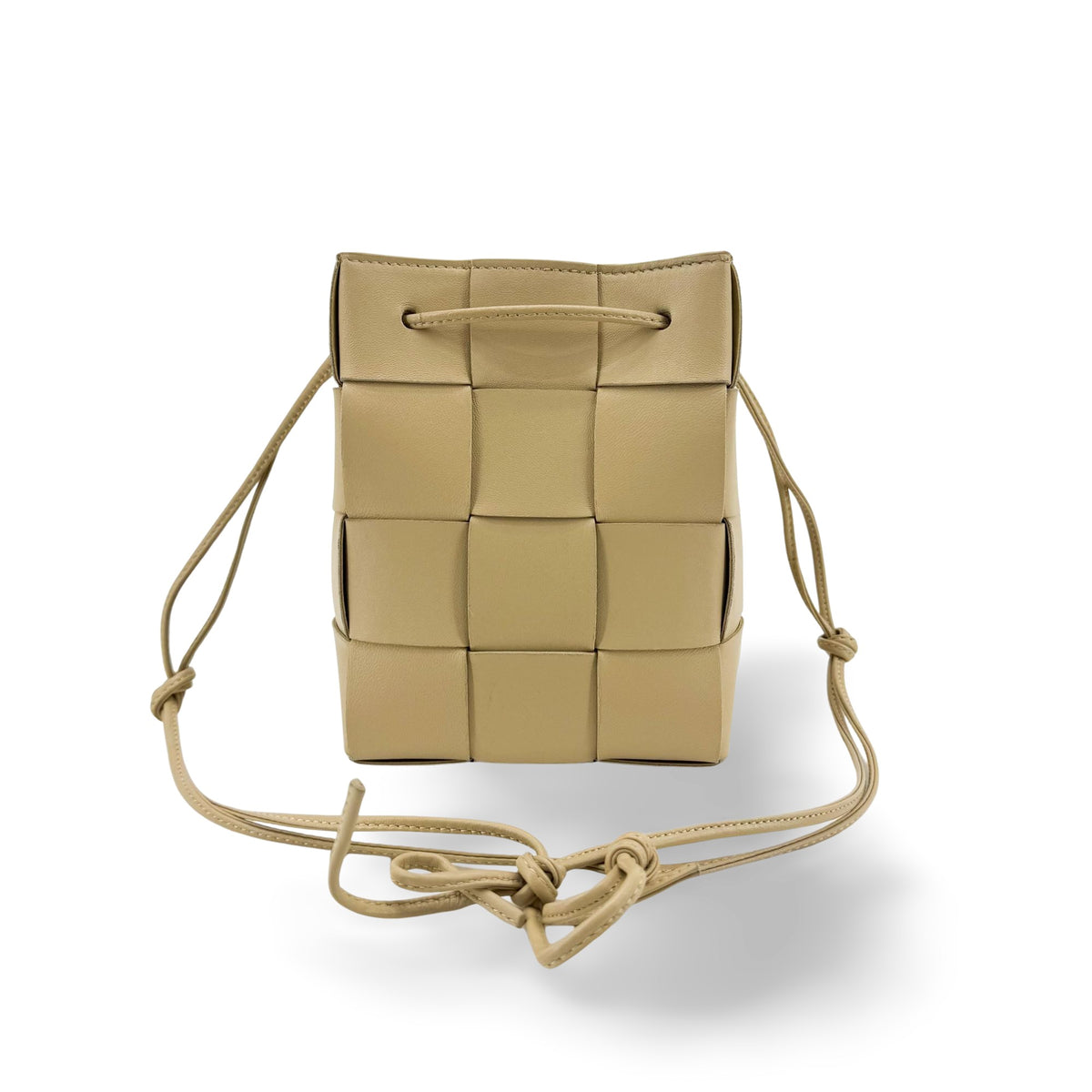 Bottega Veneta Cassette Leather Beige Leather Shoulder Bag Bag (Pre-Owned)