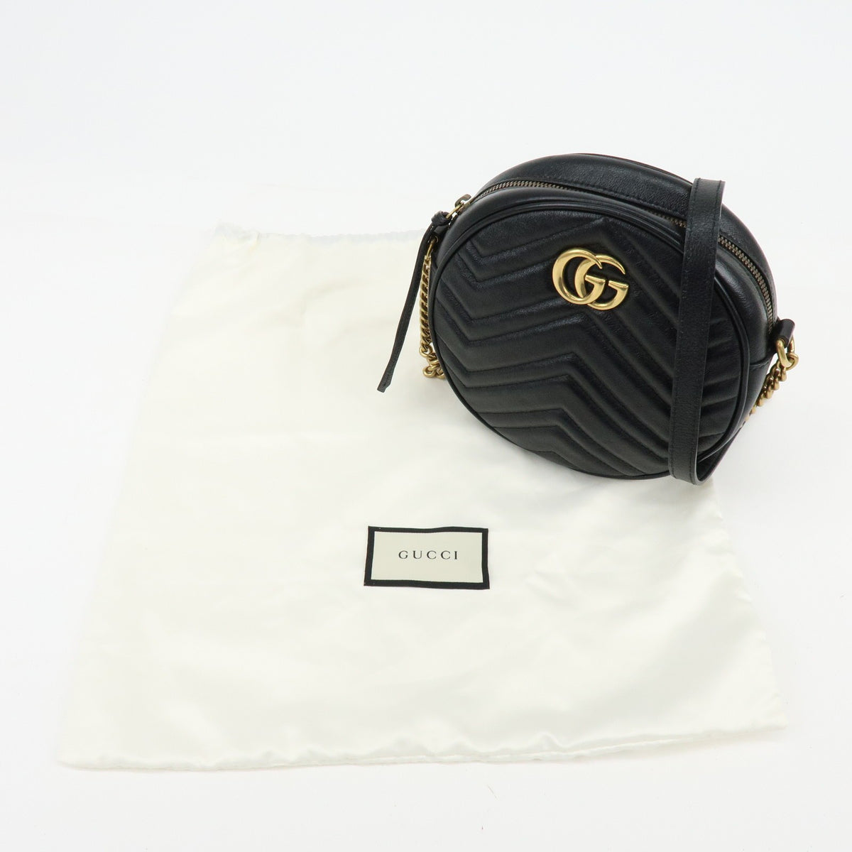 Gucci Gg Marmont Round Matelasse Leather Black Leather Shoulder Bag Bag (Pre-Owned)