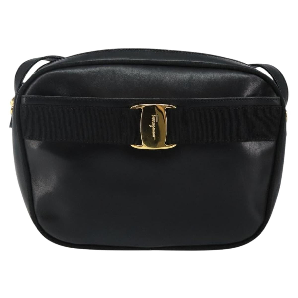 Salvatore Ferragamo Vala Leather Black Leather Shoulder Bag Bag (Pre-Owned)