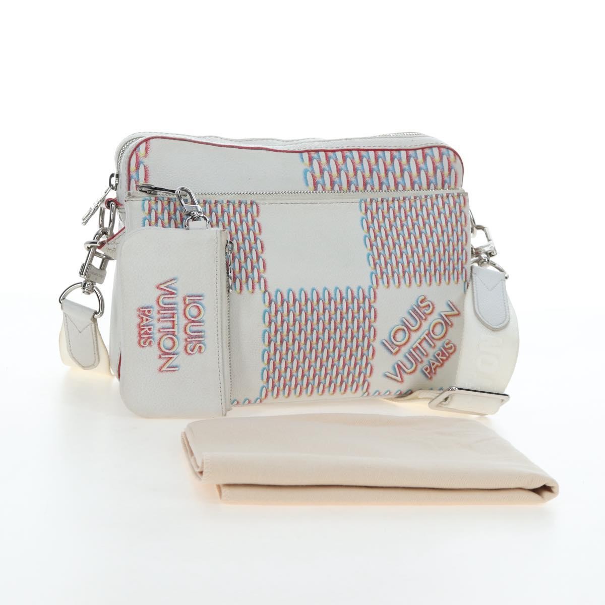 Louis Vuitton Trio Messenger Limited Edition Damier Spray Leather White Canvas Handbag (Pre-Owned)