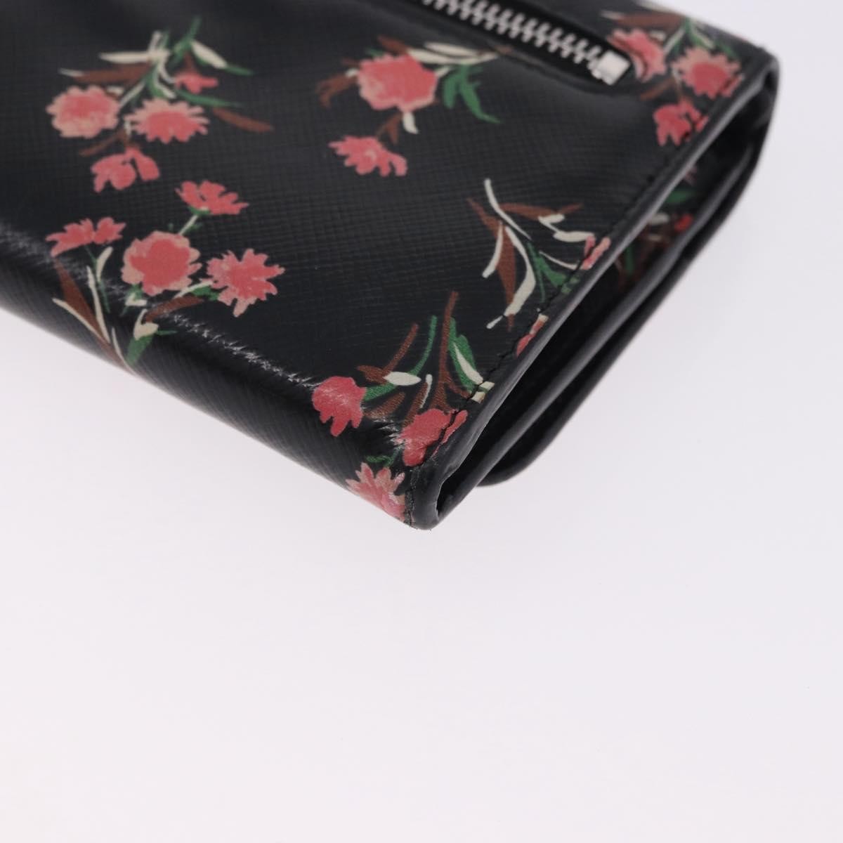 Prada Saffiano Leather Black Leather Wallets Accessory (Pre-Owned)