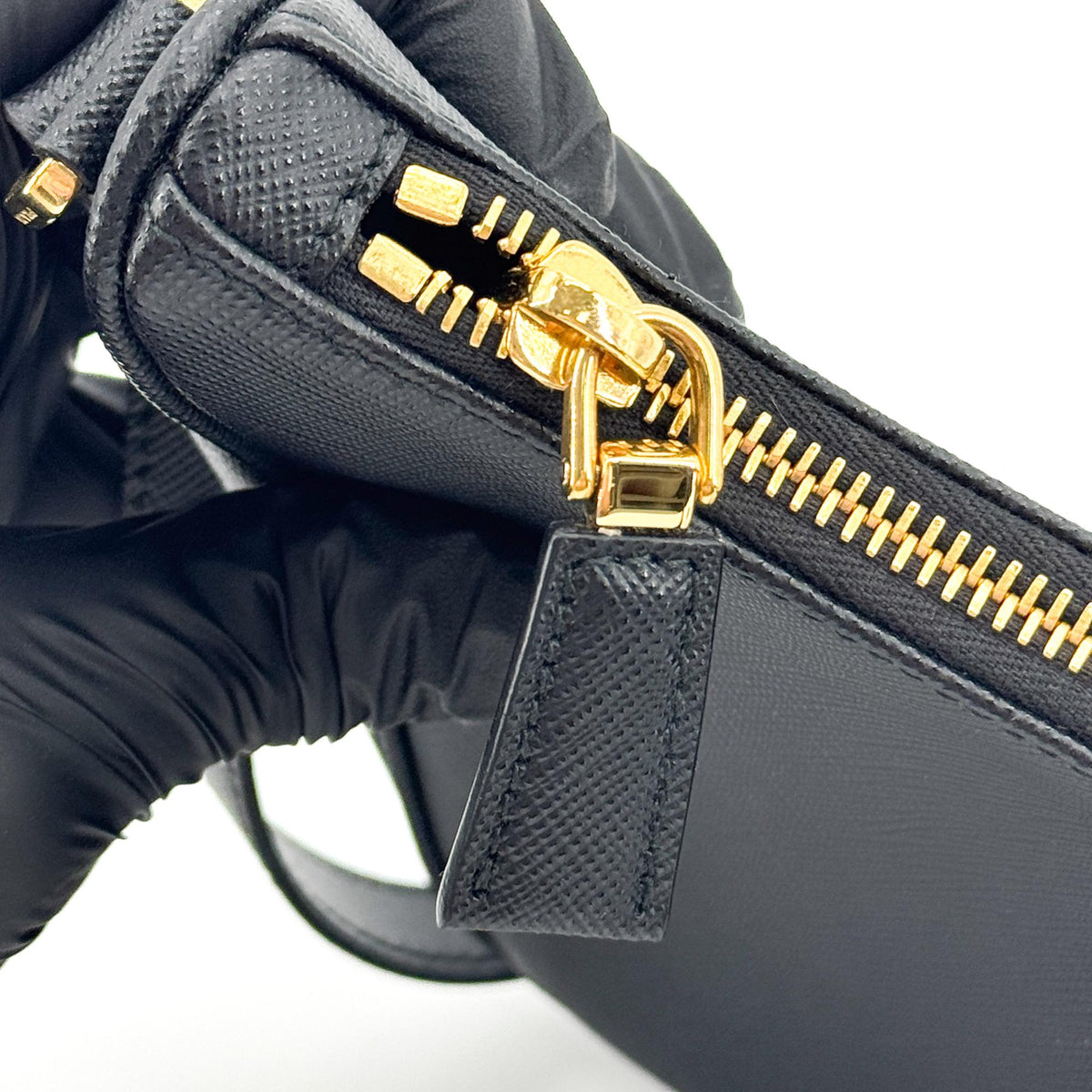 Prada Re-Edition 2005 Hobo Tessuto With Saffiano Leather Black Leather Shoulder Bag Bag (Pre-Owned)