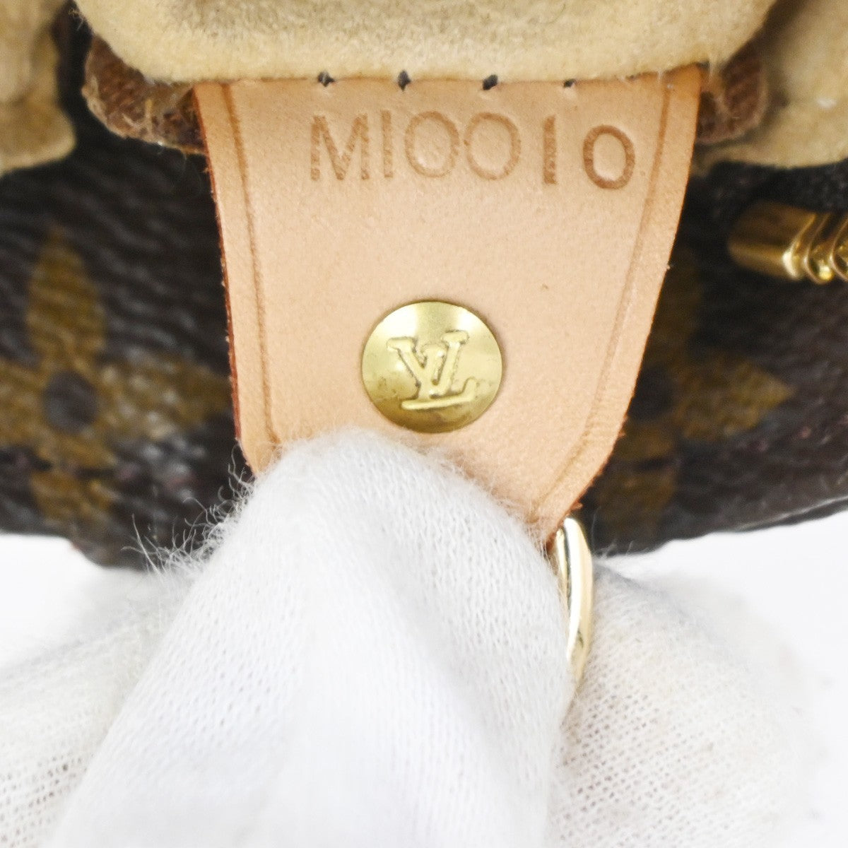Louis Vuitton Monogram Looping Monogram Canvas Brown Canvas Handbag (Pre-Owned)