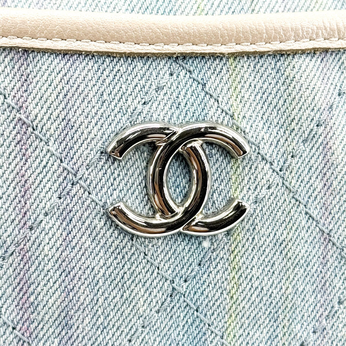 Chanel Jungle Stroll Hobo Quilted Printed Denim Beige Denim_Jeans Shoulder Bag Bag (Pre-Owned)