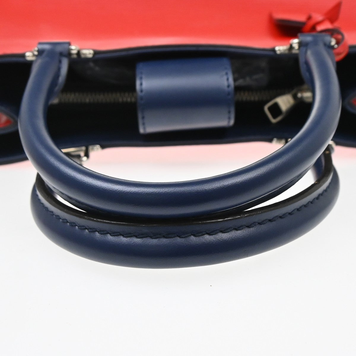 Louis Vuitton Kleber Epi Leather Red Leather Handbag (Pre-Owned)