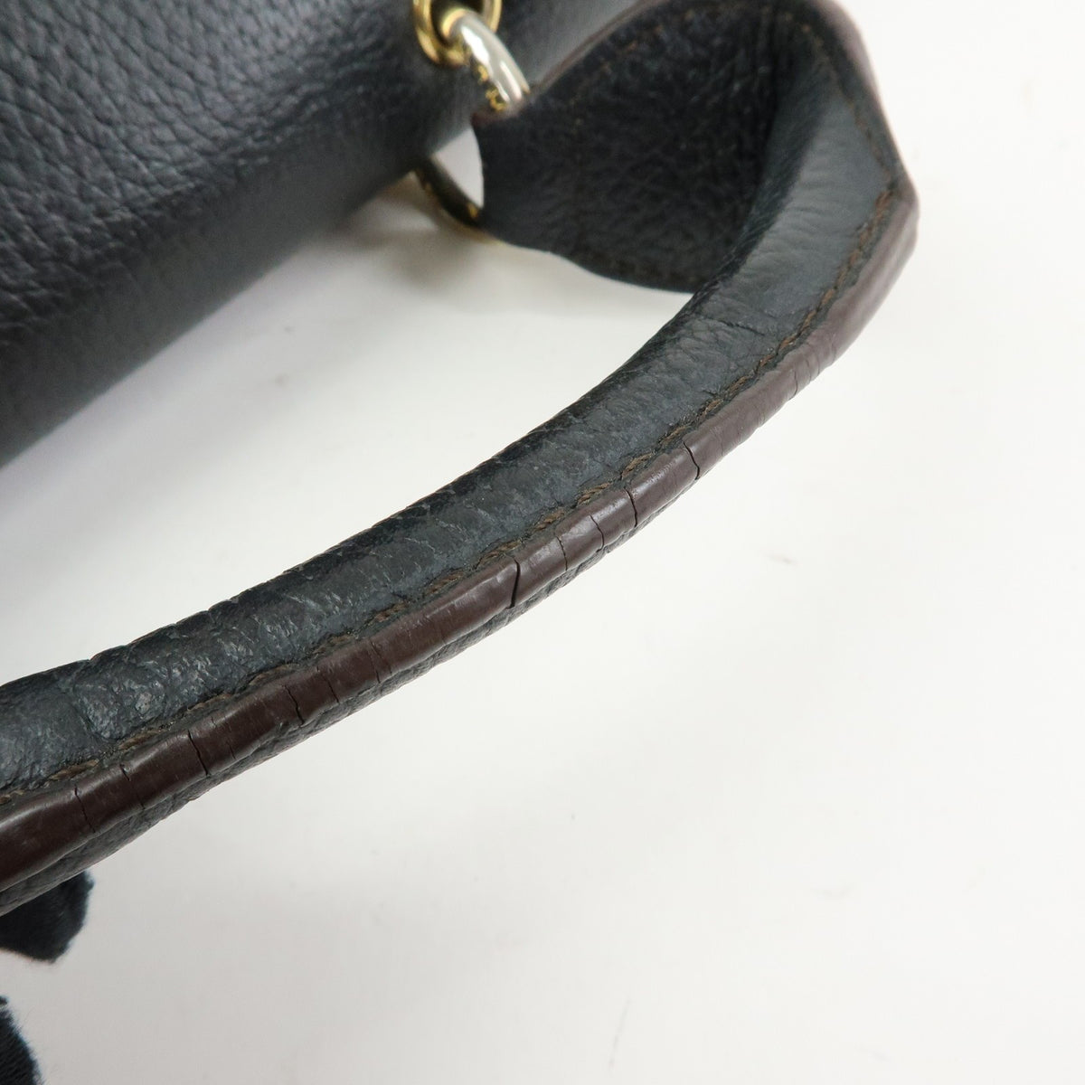 MCM Vintage Leather Black Leather Shoulder Bag Bag (Pre-Owned)