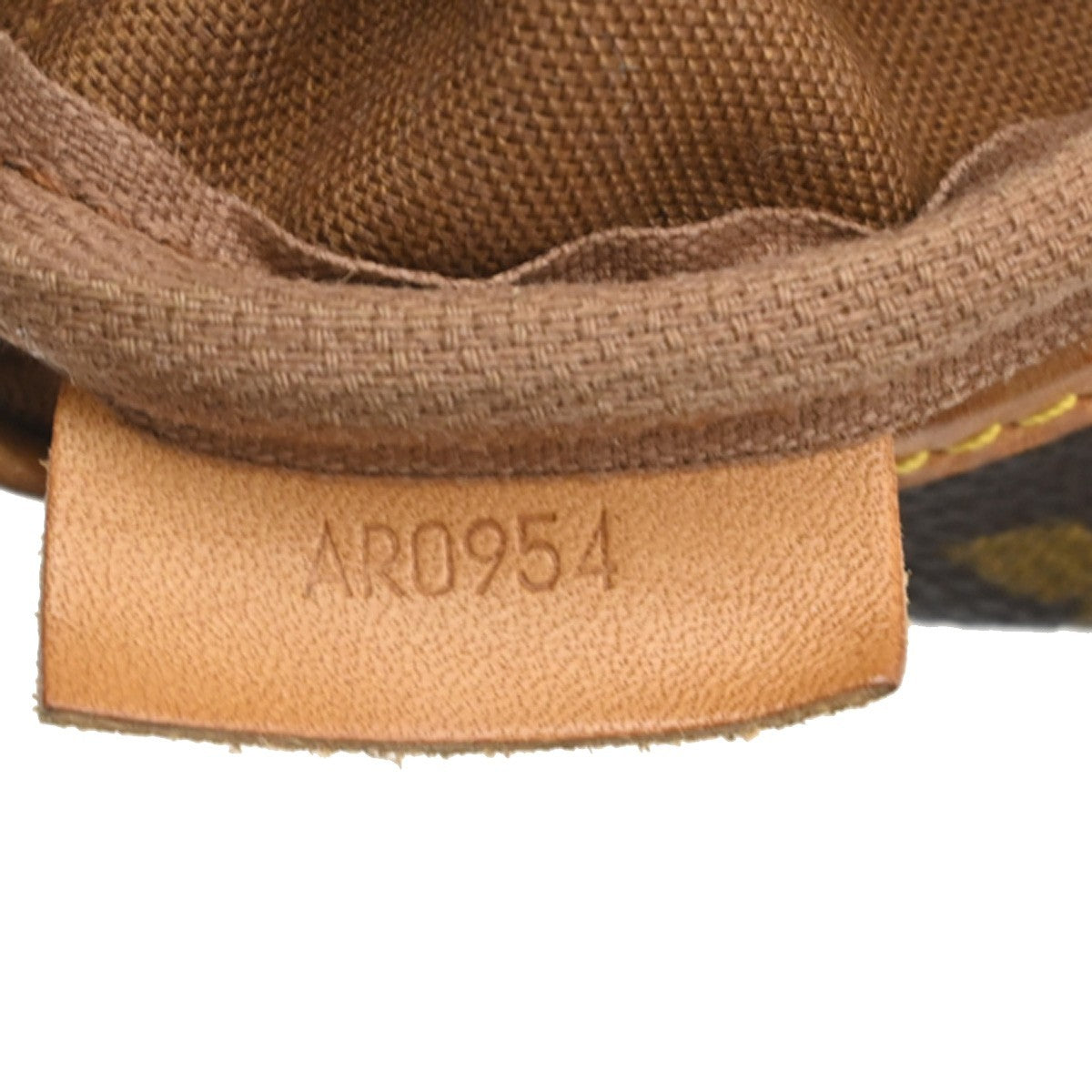 Louis Vuitton Saumur Monogram Brown Canvas Shoulder Bag Bag (Pre-Owned)