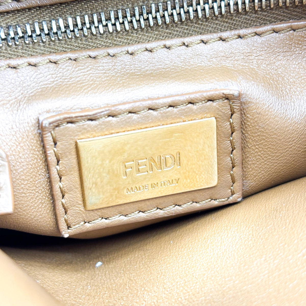 Fendi Peekaboo Whipstitch Leather Brown Leather Handbag (Pre-Owned)