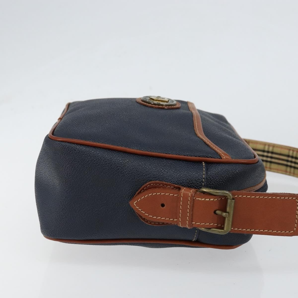 Burberry Vintage Leather Navy Leather Shoulder Bag Bag (Pre-Owned)