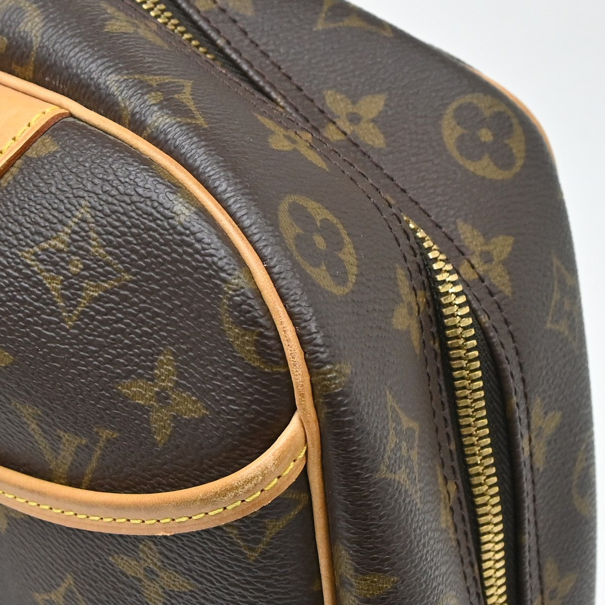 Louis Vuitton Deauville Monogram Canvas Brown Canvas Handbag (Pre-Owned)