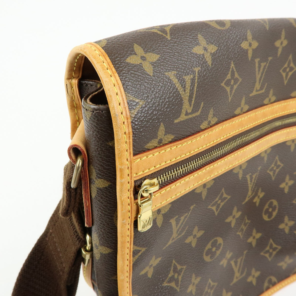 Louis Vuitton Bosphore Messenger Monogram Canvas Brown Canvas Handbag (Pre-Owned)