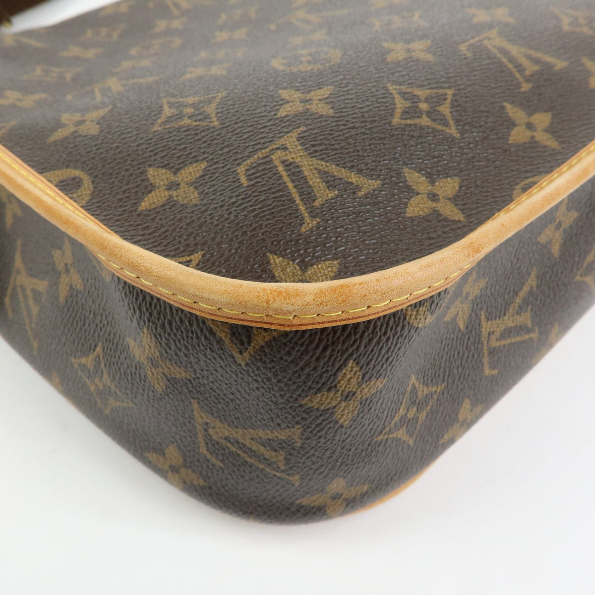 Louis Vuitton Bosphore Messenger Monogram Canvas Brown Canvas Handbag (Pre-Owned)