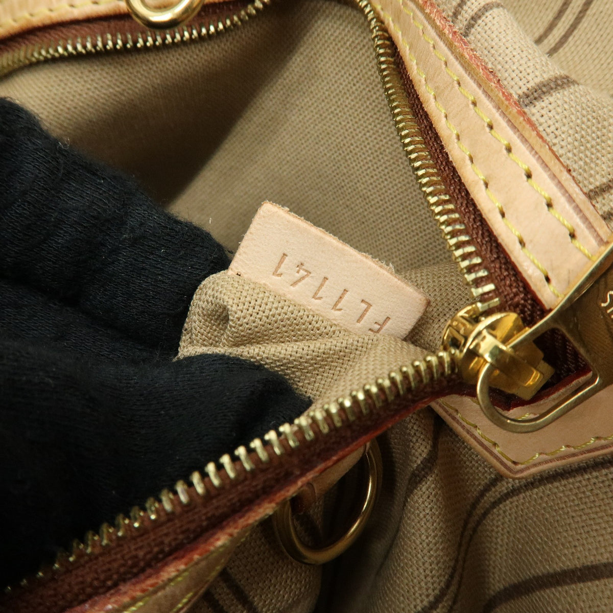 Louis Vuitton Delightful Monogram Canvas Brown Canvas Handbag (Pre-Owned)