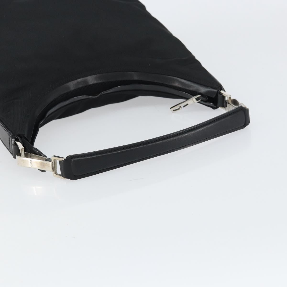 Gucci Zip Hobo Nylon Black Nylon Shoulder Bag Bag (Pre-Owned)