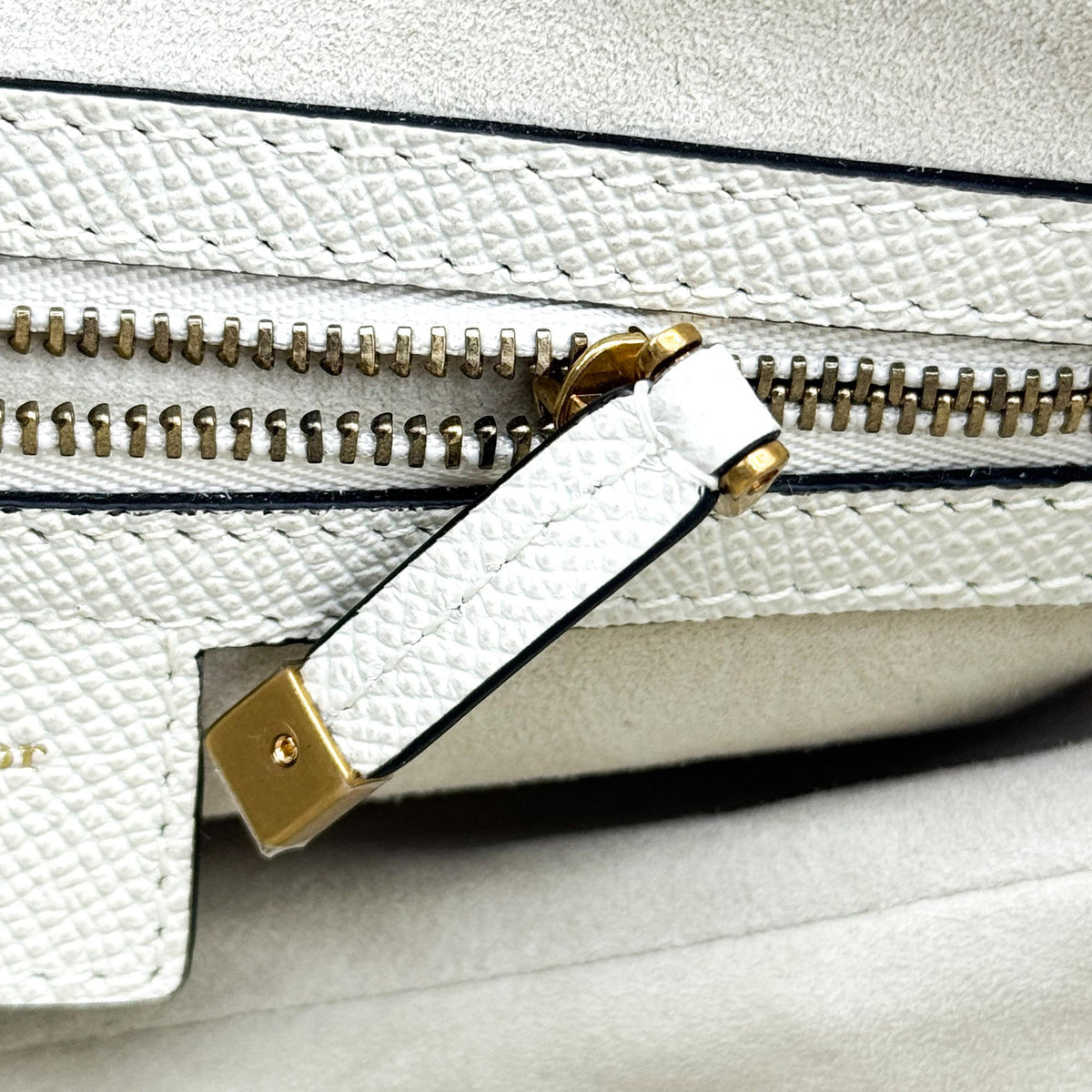 Christian Dior Saddle Leather White Leather Handbag (Pre-Owned)